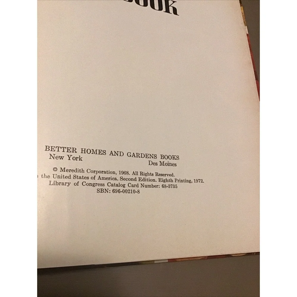 Vintage Better‎ Homes and Gardens Casserole Cook Book 1968 Hardcover
